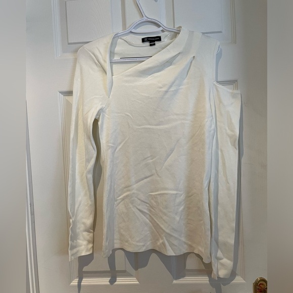 Off white/cream cold shoulder long sleeve - Picture 1 of 3